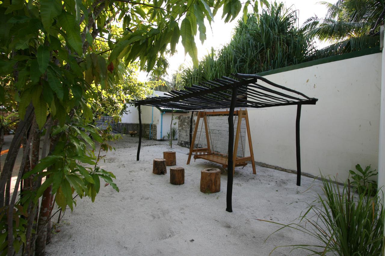 Sevidlam Rinbudhoo Inn Dhaalu Atoll Exterior photo