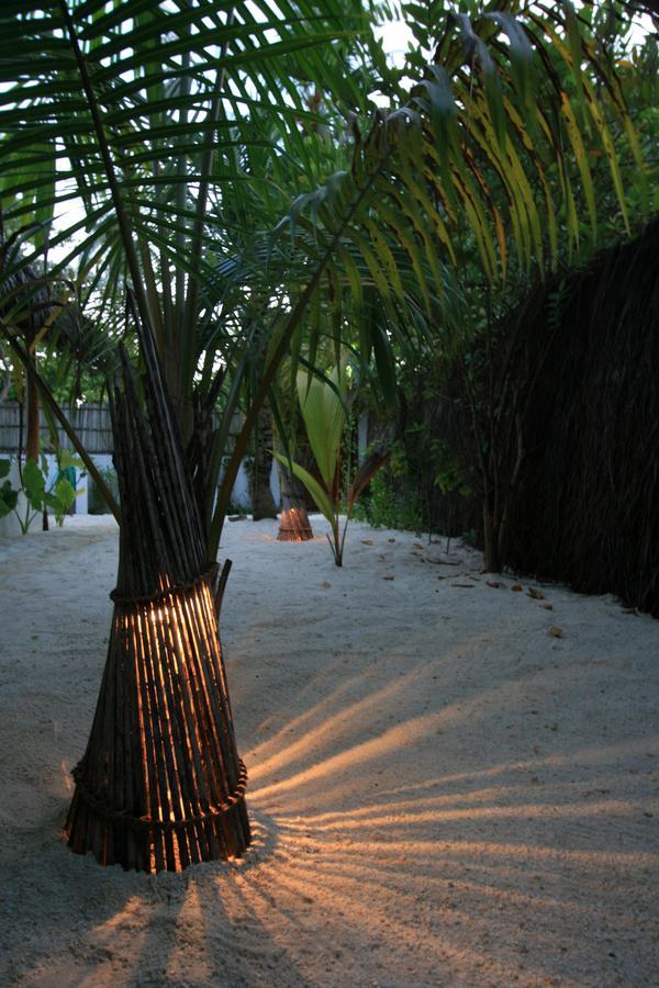 Sevidlam Rinbudhoo Inn Dhaalu Atoll Exterior photo